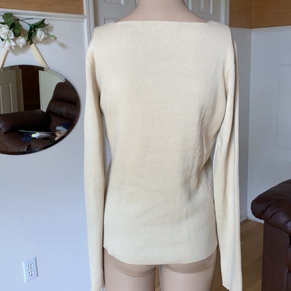 Pullover top - Picture 4 of 4